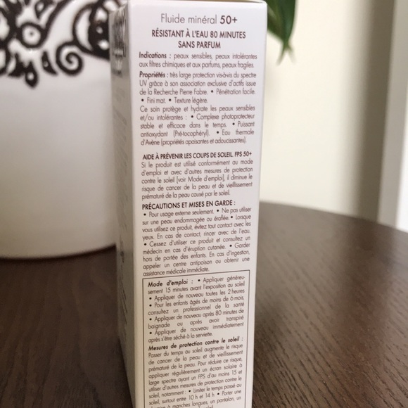 $5 w/purchase - Unopened Avene Sunscreen SPF 50 - Picture 4 of 6